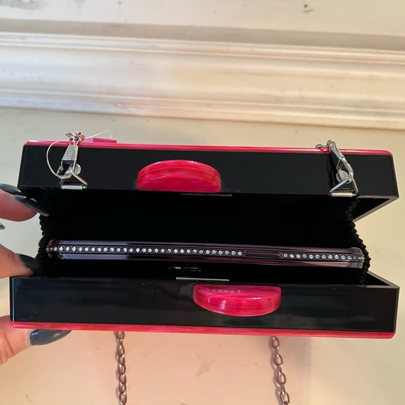 Bari Lynn LOVE Acrylic Clutch Bag - Picture 6 of 7